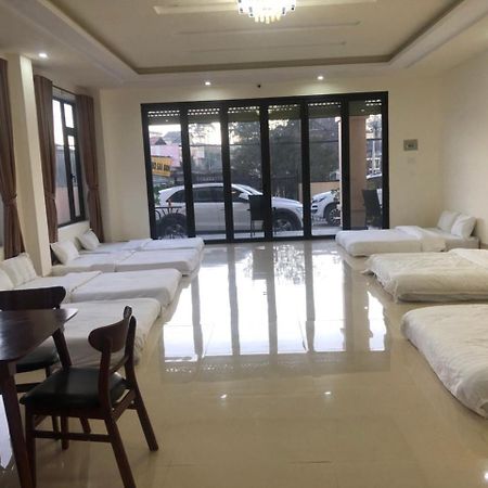 Hotel 111 Да Лат Екстериор снимка